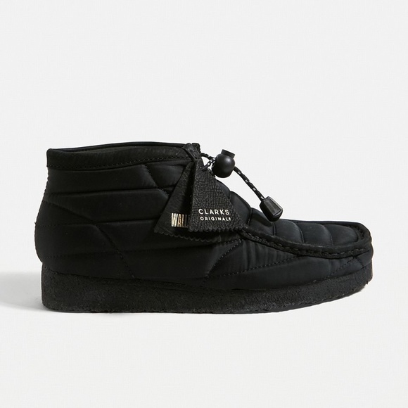 NEW IN BOX $170 Clarks Wallabee Black Quilted Boots main image 5